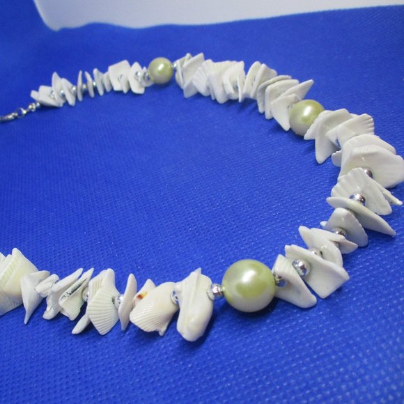 Seashell Necklace Real Seashell Chips Faux Pearls SilverTone Plastic Spacer Bead - Picture 8 of 12